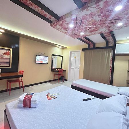 Hotel Sogo Sta Rosa ซานตาโรซา ภายนอก รูปภาพ